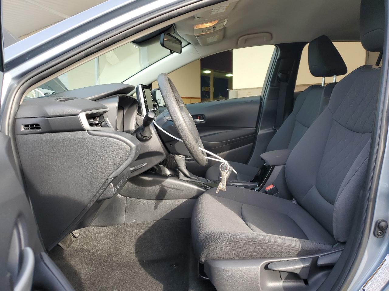 2020 TOYOTA COROLLA LE - Фото 7