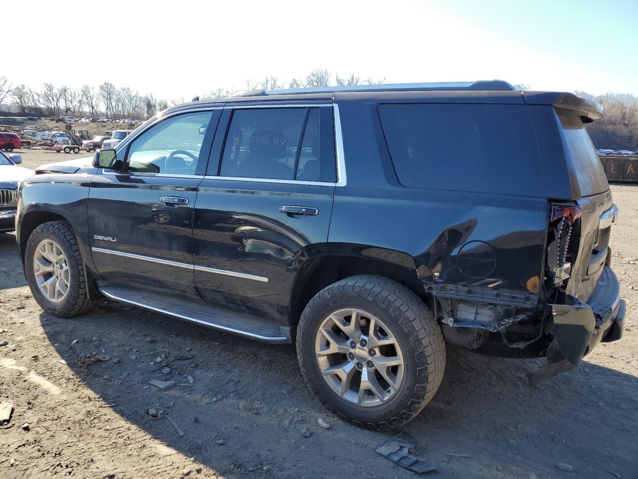 2017 GMC YUKON DENA - Фото 2