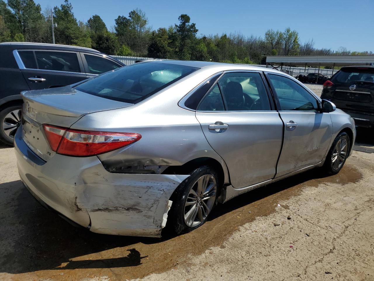 2017 TOYOTA CAMRY LE - Фото 3
