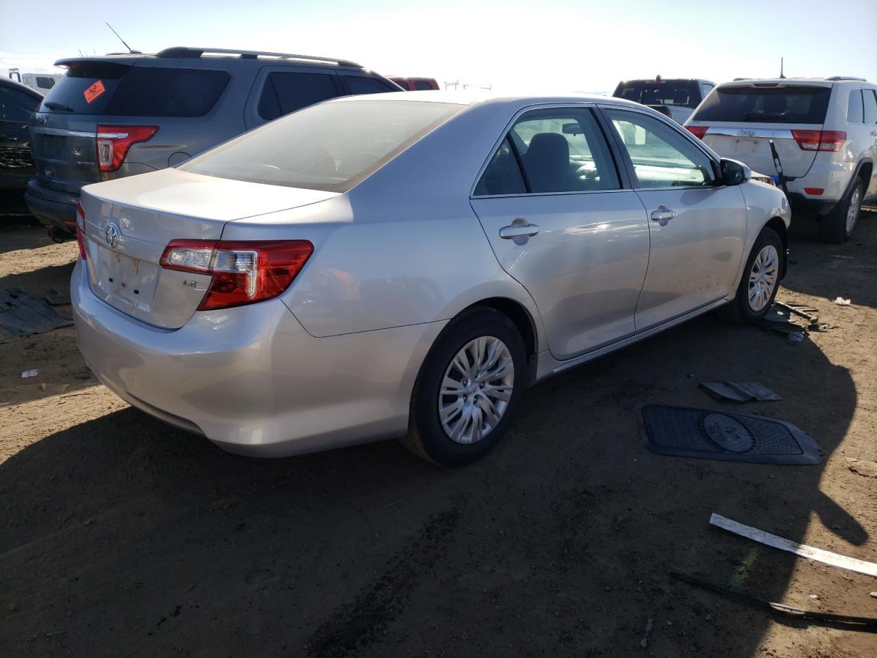 2014 TOYOTA CAMRY L - Image 3
