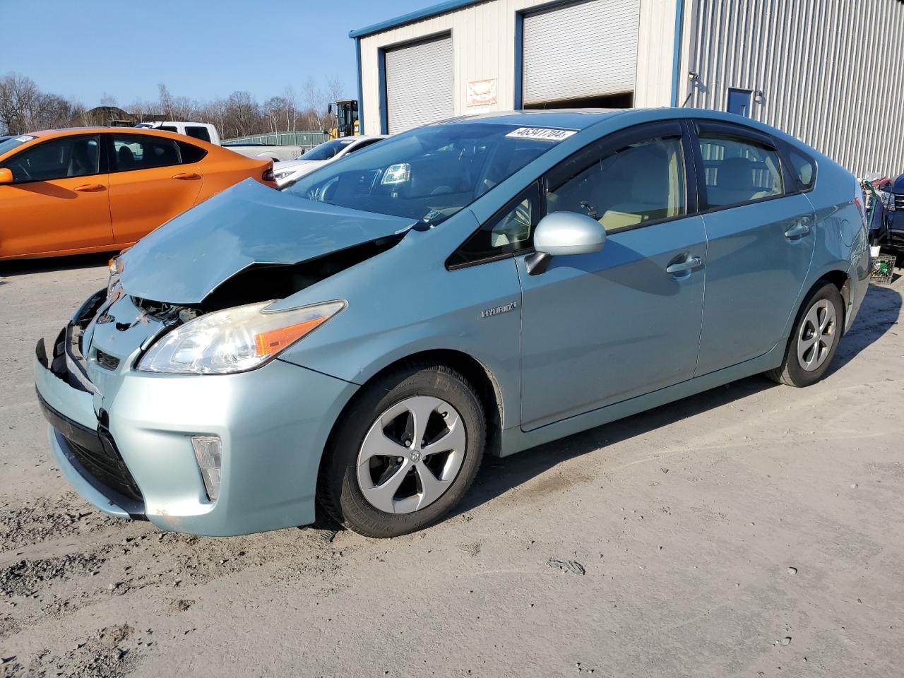 2014 TOYOTA PRIUS car image