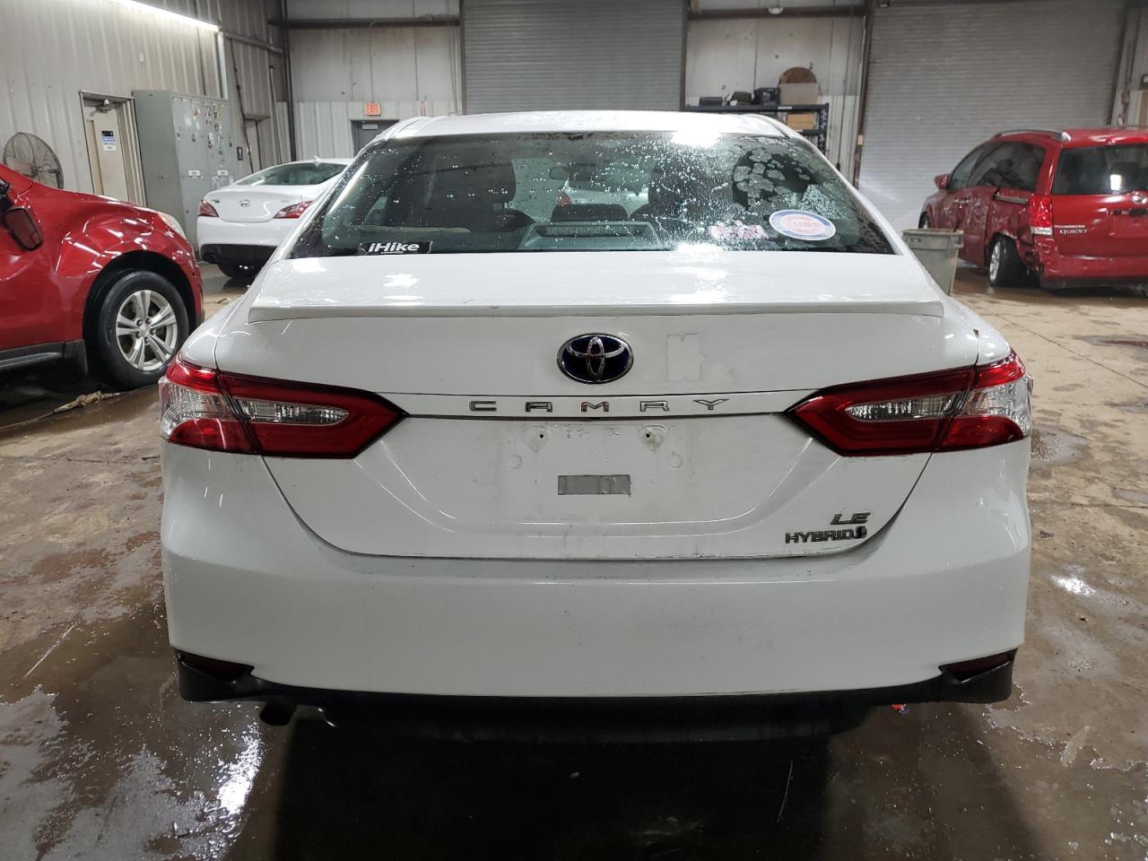 2018 TOYOTA CAMRY LE - Фото 6