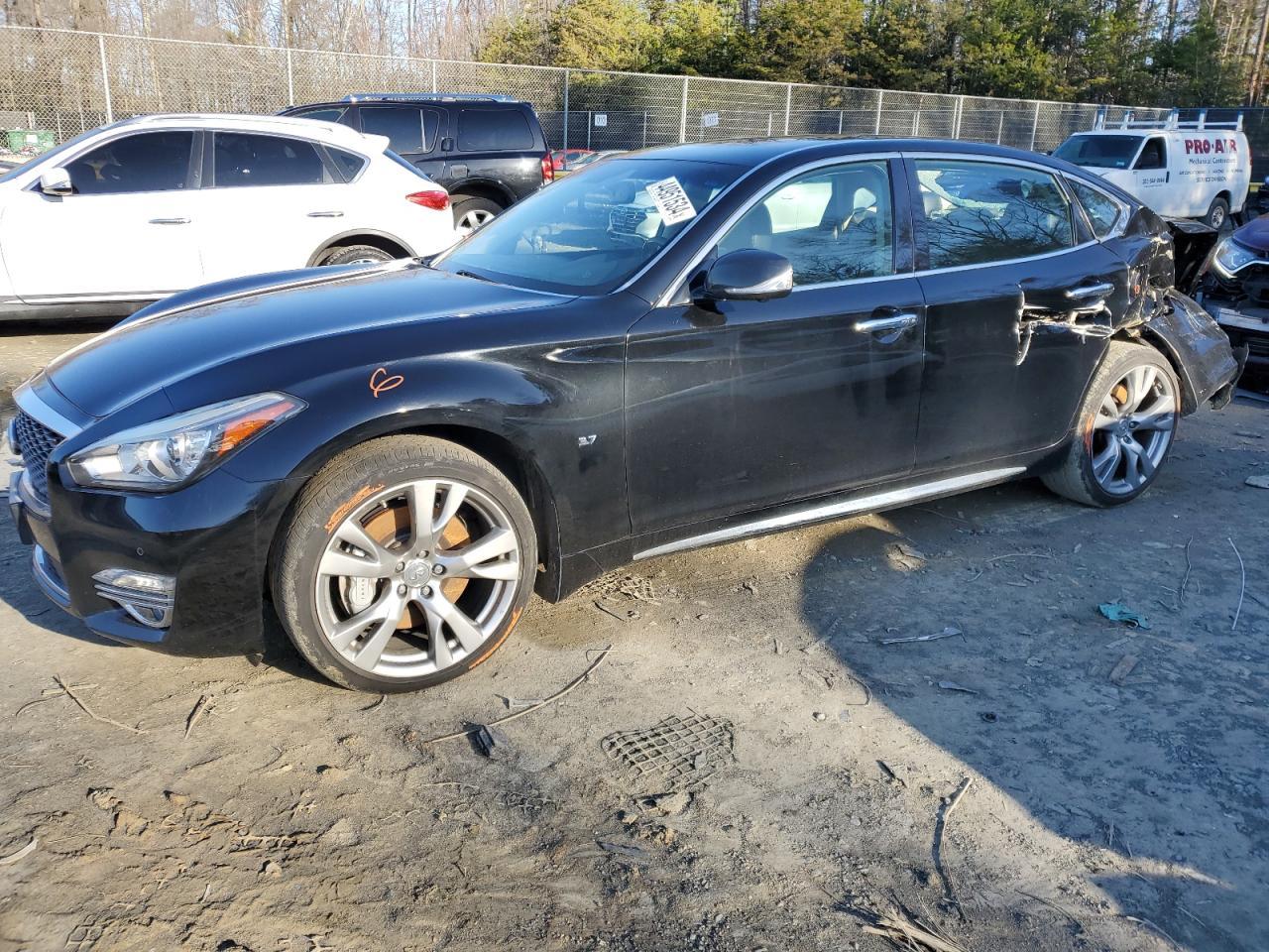 2015 INFINITI Q70L 3.7