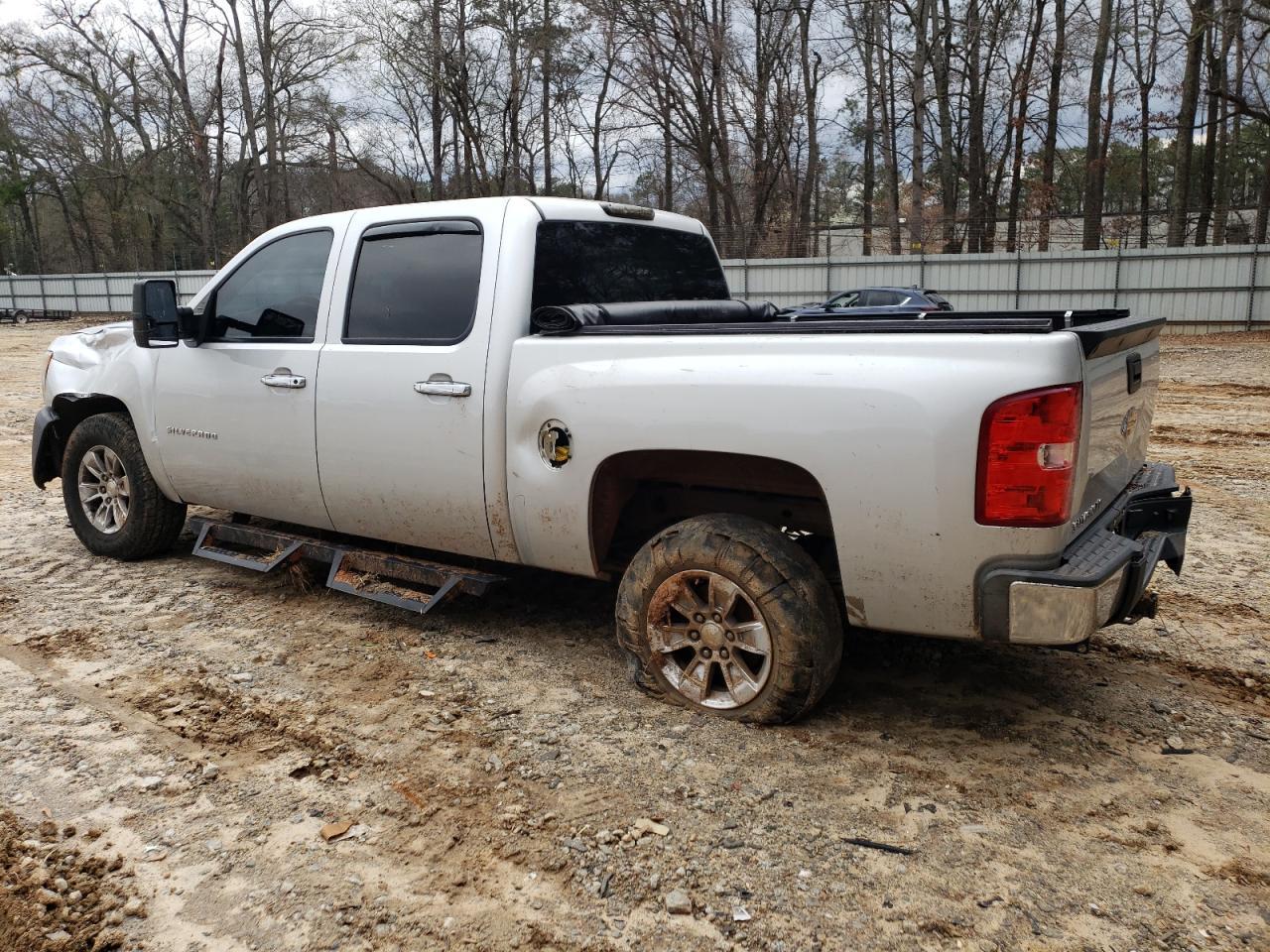 2013 CHEVROLET SILVERADO - Image 2