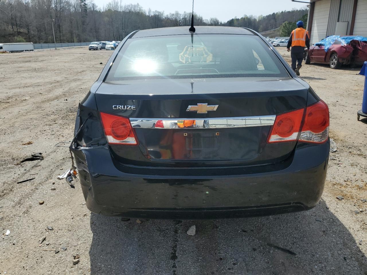 2012 CHEVROLET CRUZE LS - Image 6