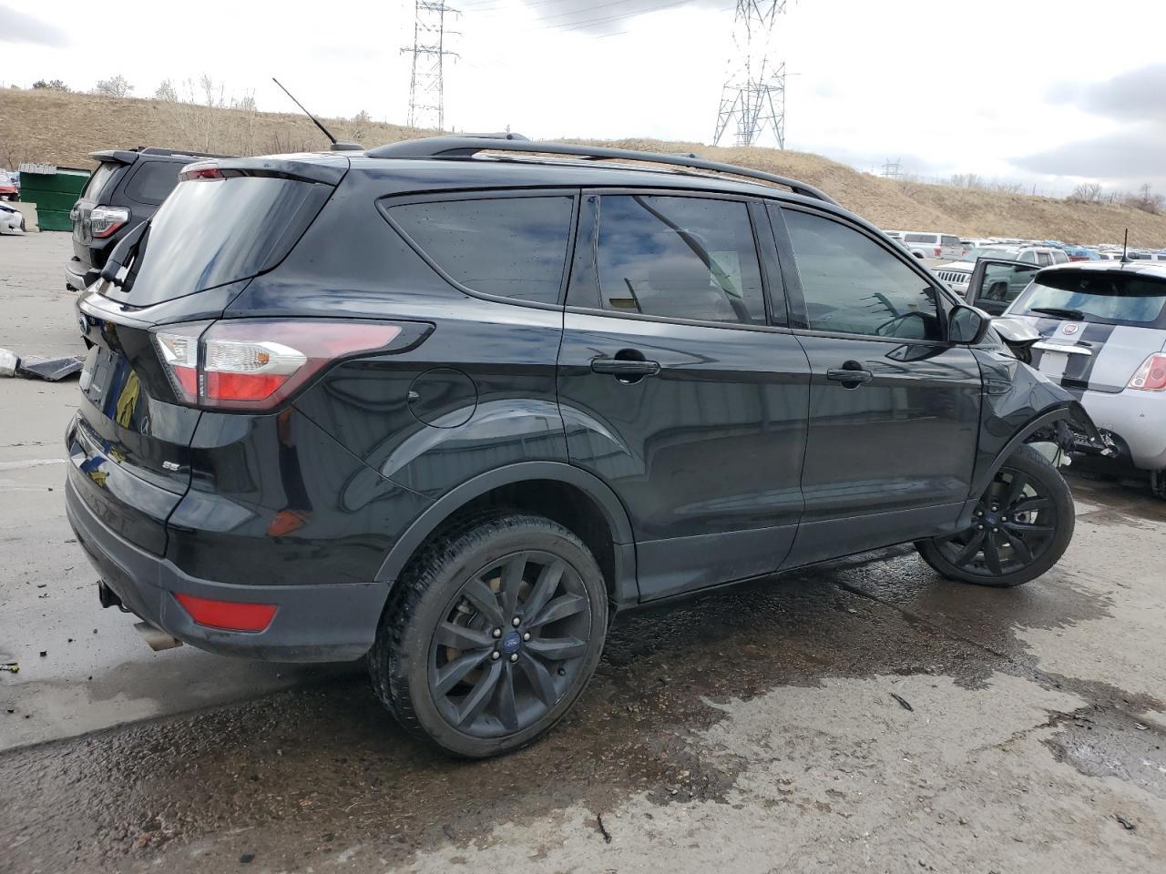 2017 FORD ESCAPE SE - Фото 3