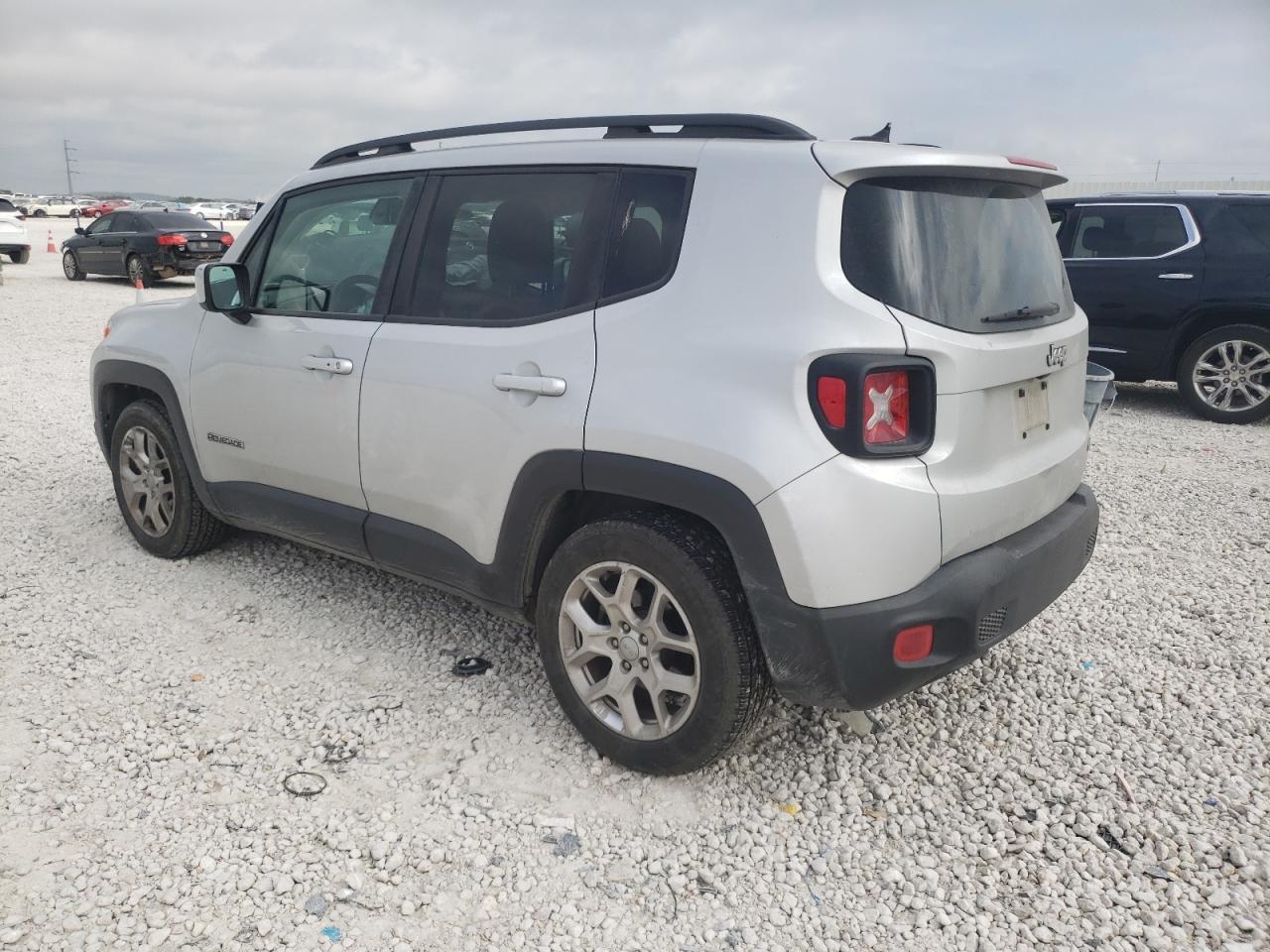 2016 JEEP RENEGADE L - Фото 2