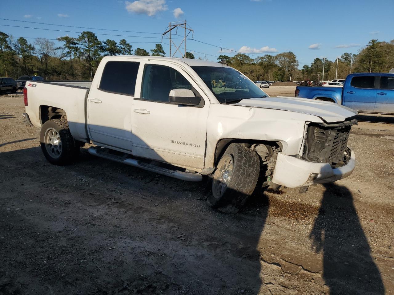 2017 CHEVROLET SILVERADO - Image 4