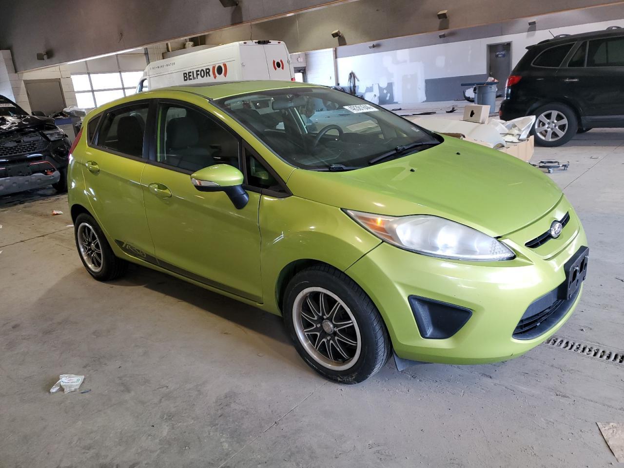 2013 FORD FIESTA SE - Image 4