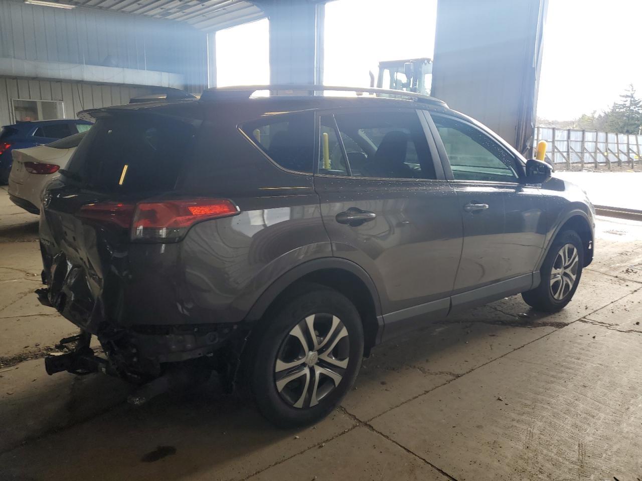 2017 TOYOTA RAV4 LE - Image 3