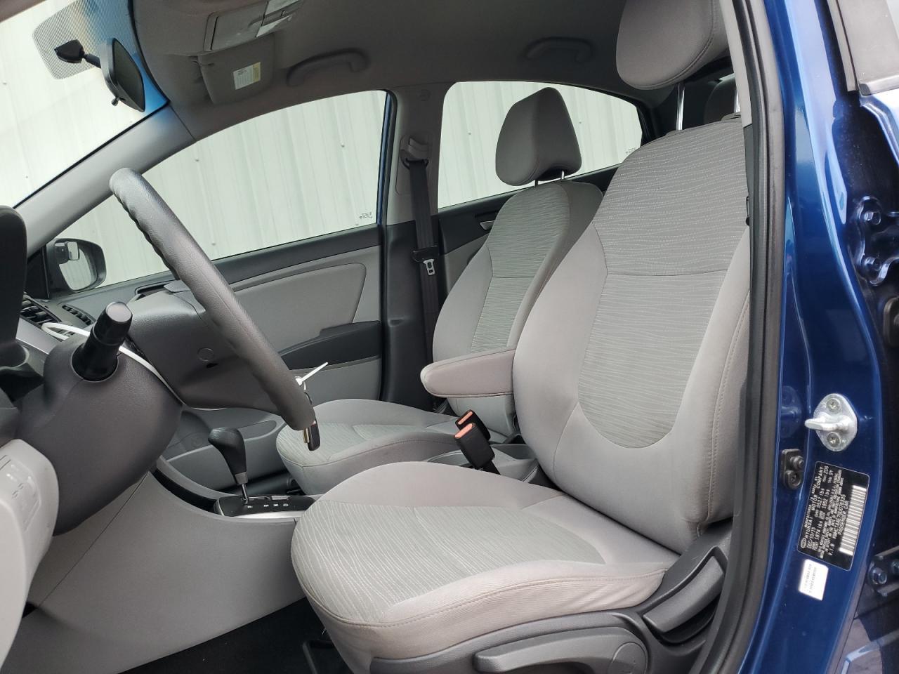 2016 HYUNDAI ACCENT SE - Фото 7