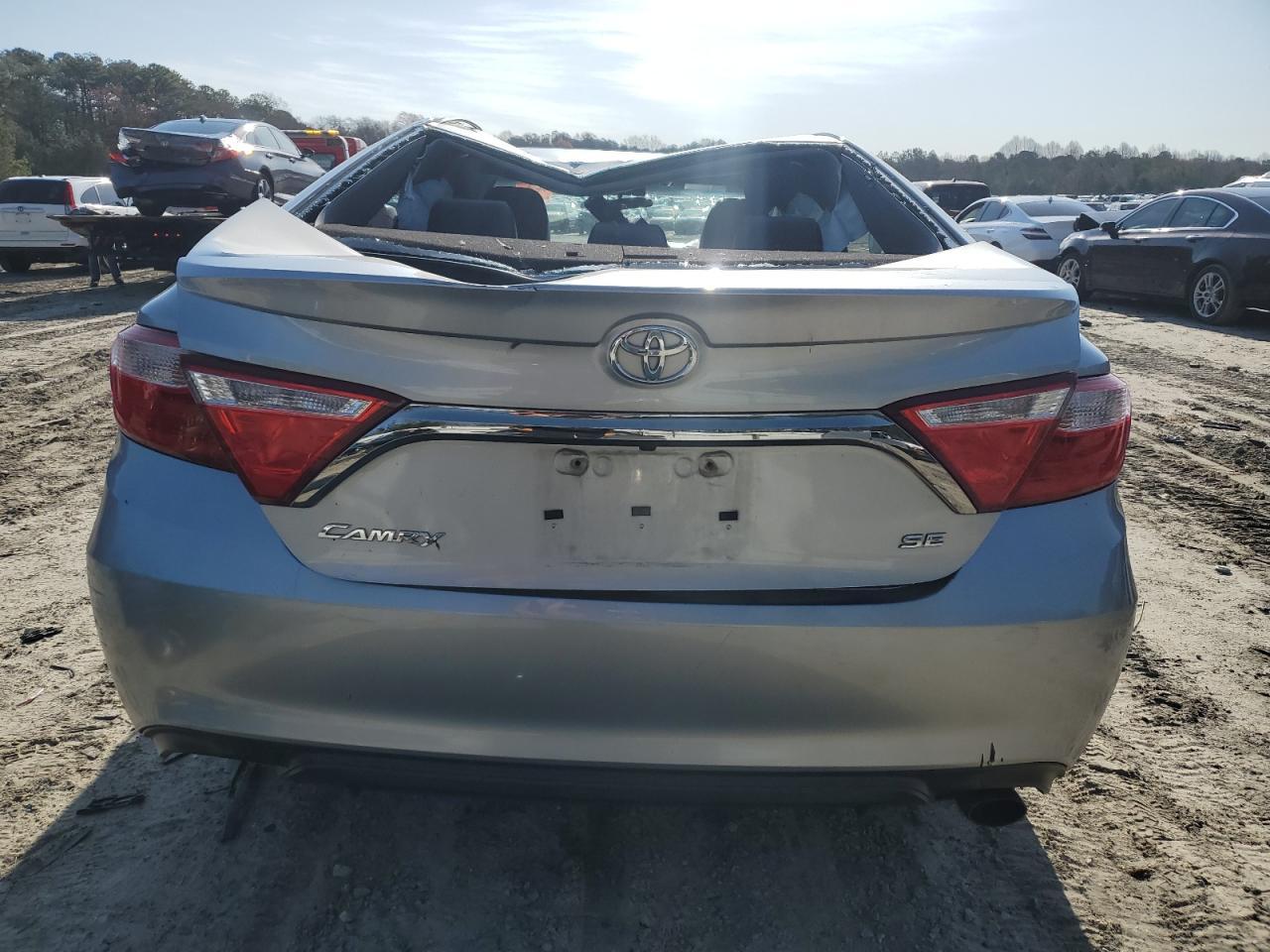 2016 TOYOTA CAMRY LE - Image 6