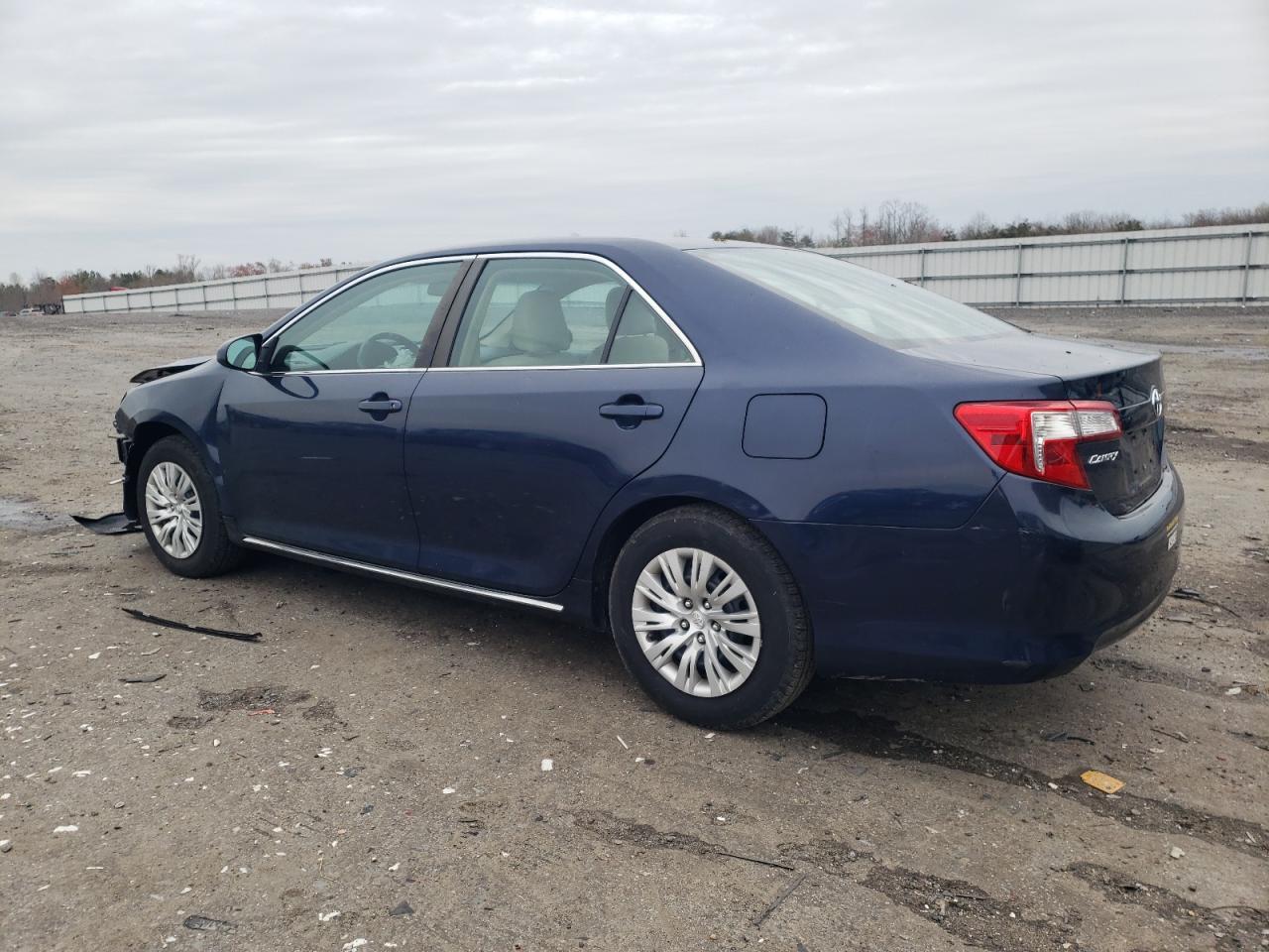 2014 TOYOTA CAMRY L - Image 2