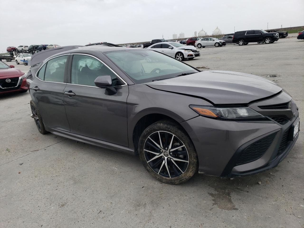 2021 TOYOTA CAMRY SE - Фото 4