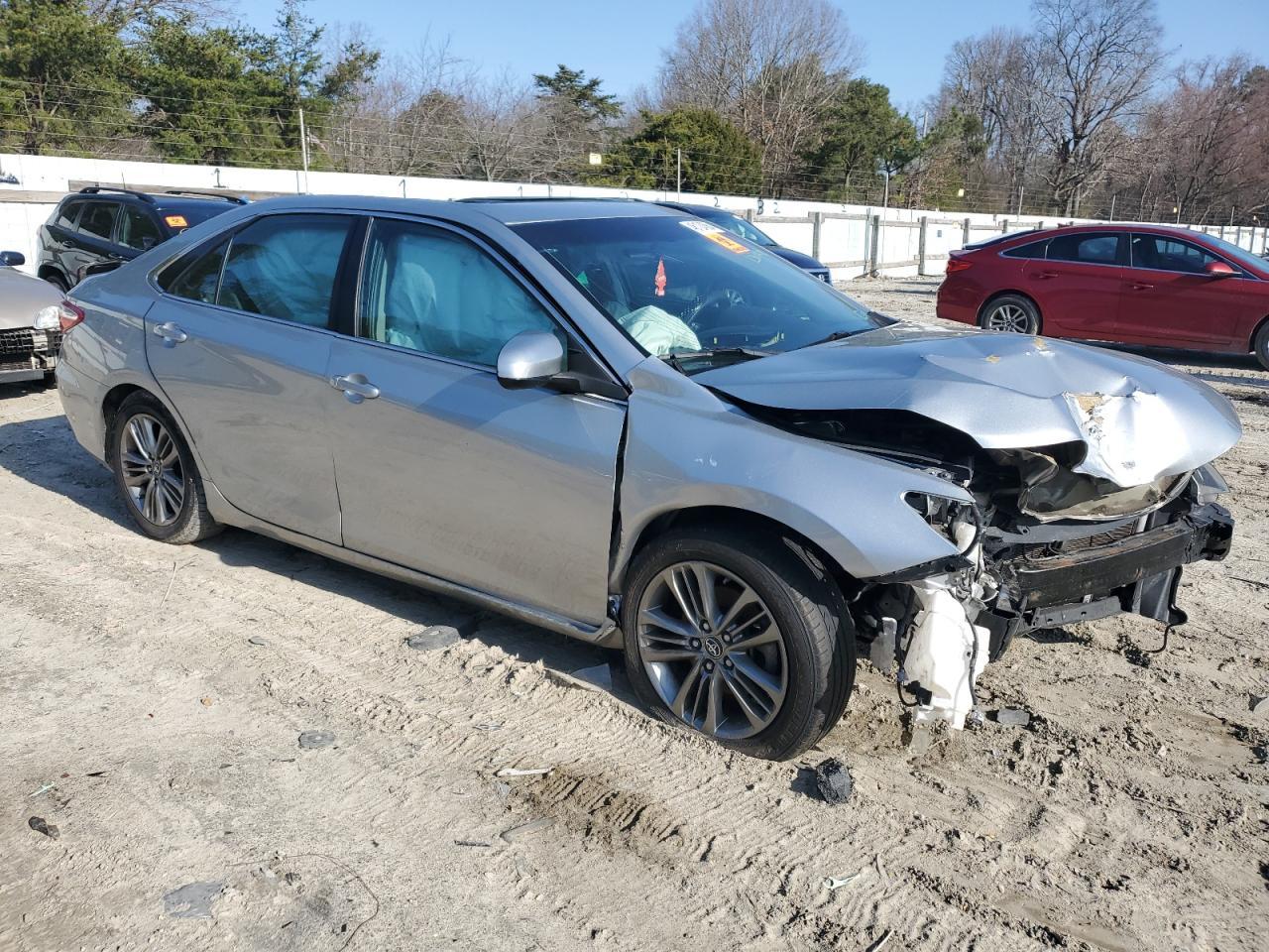 2016 TOYOTA CAMRY LE - Image 4