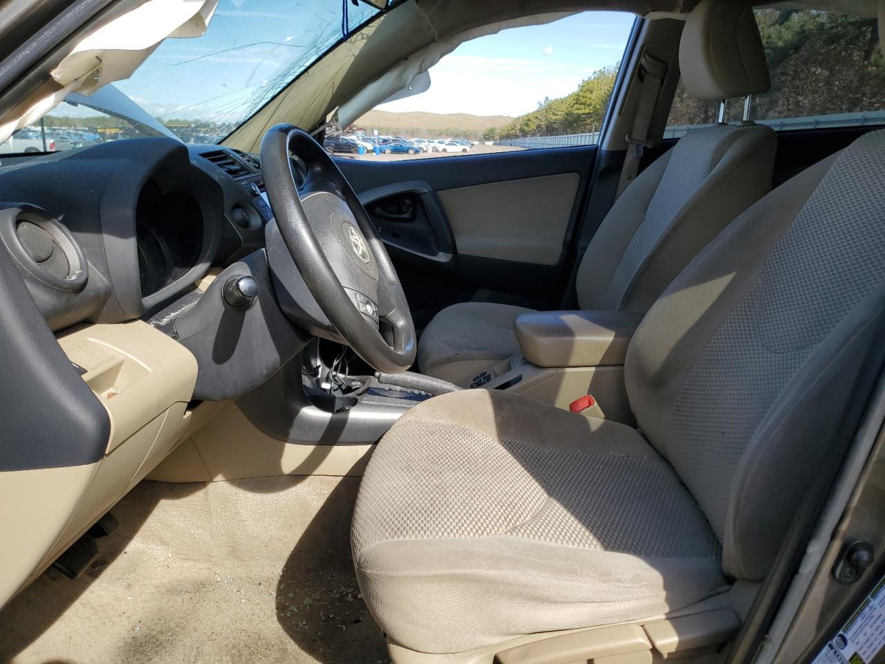 2011 TOYOTA RAV4 - Image 7