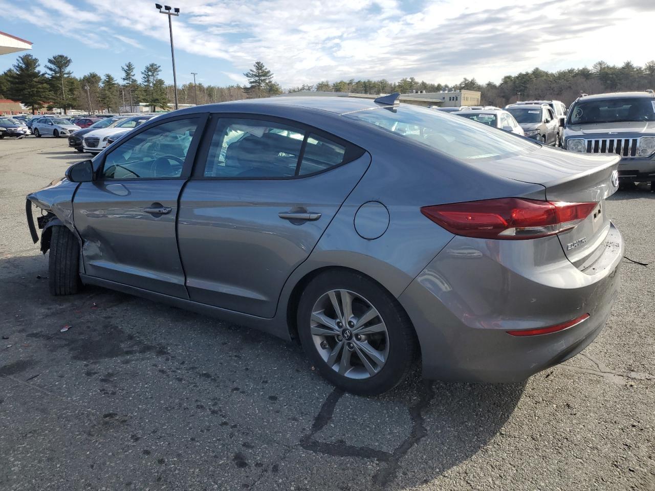 2018 HYUNDAI ELANTRA SE - Image 2