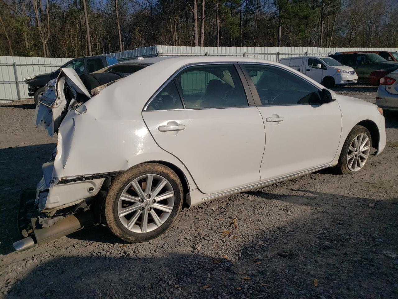 2012 TOYOTA CAMRY BASE - Фото 3