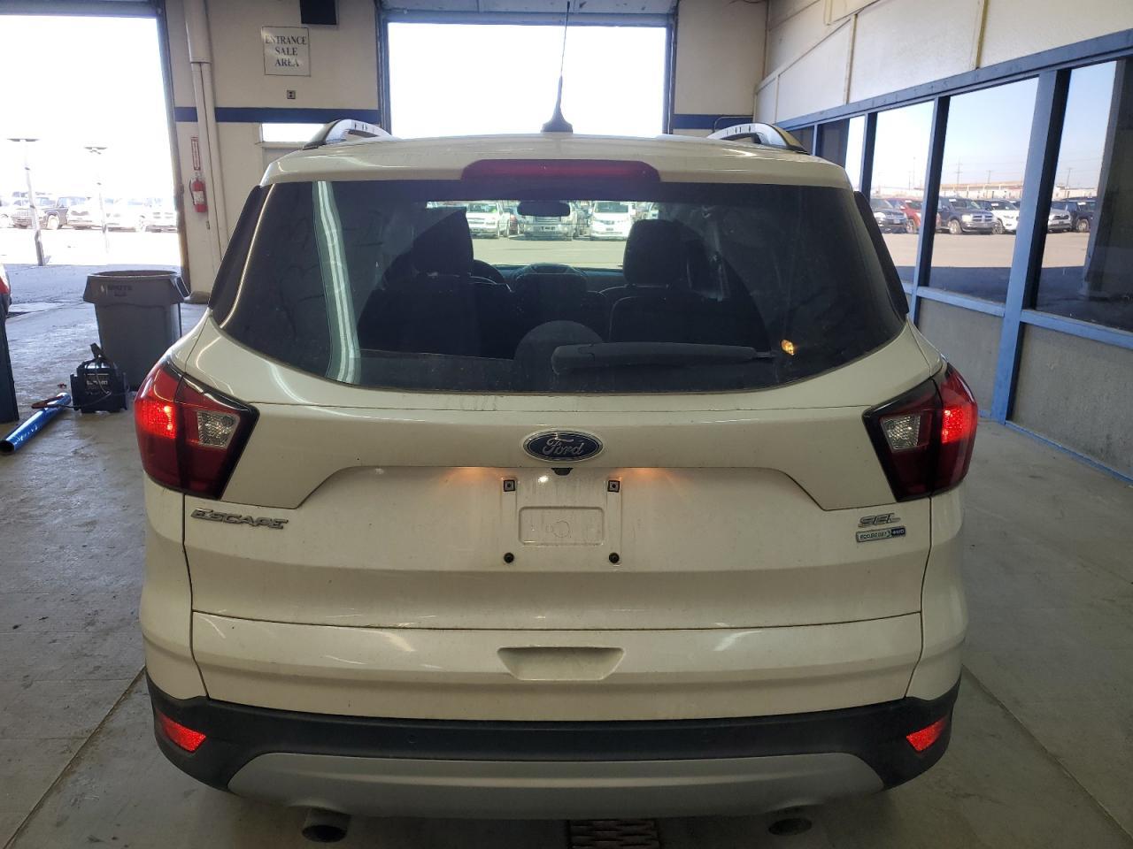 2019 FORD ESCAPE SEL - Фото 6