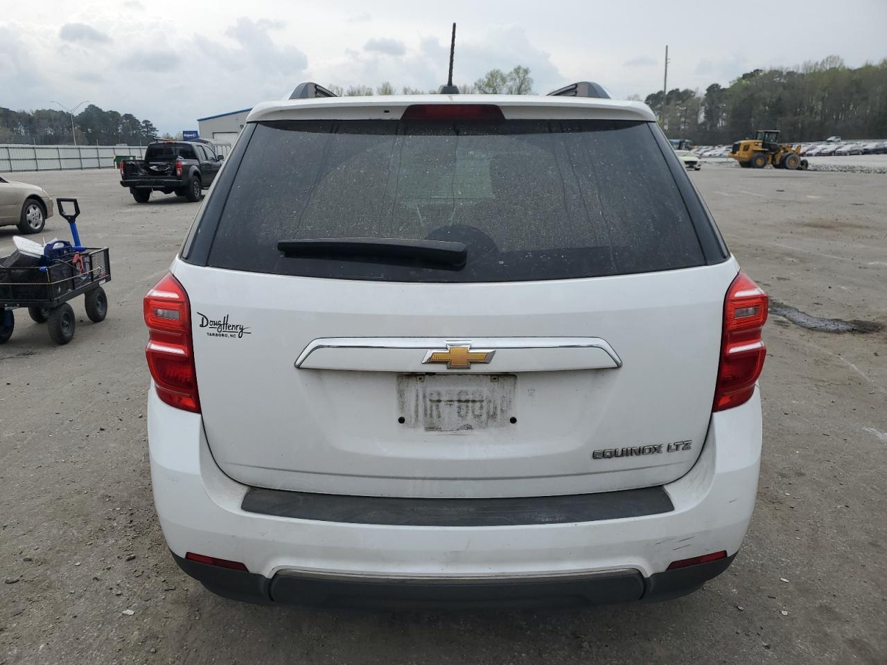 2016 CHEVROLET EQUINOX LT - Image 6