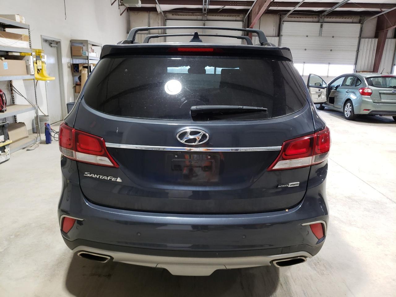 2017 HYUNDAI SANTA FE S - Image 6