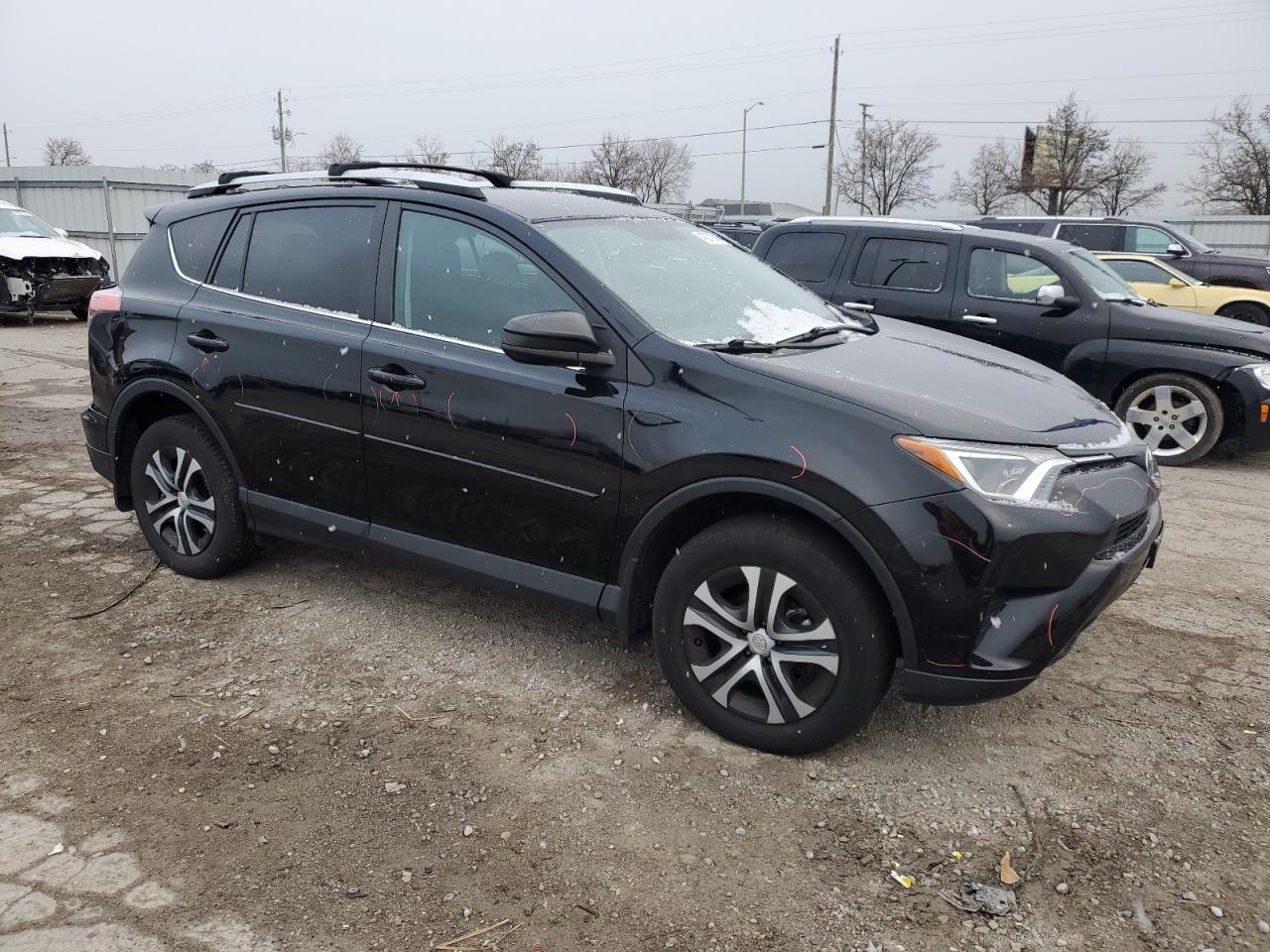 2016 TOYOTA RAV4 LE - Фото 4
