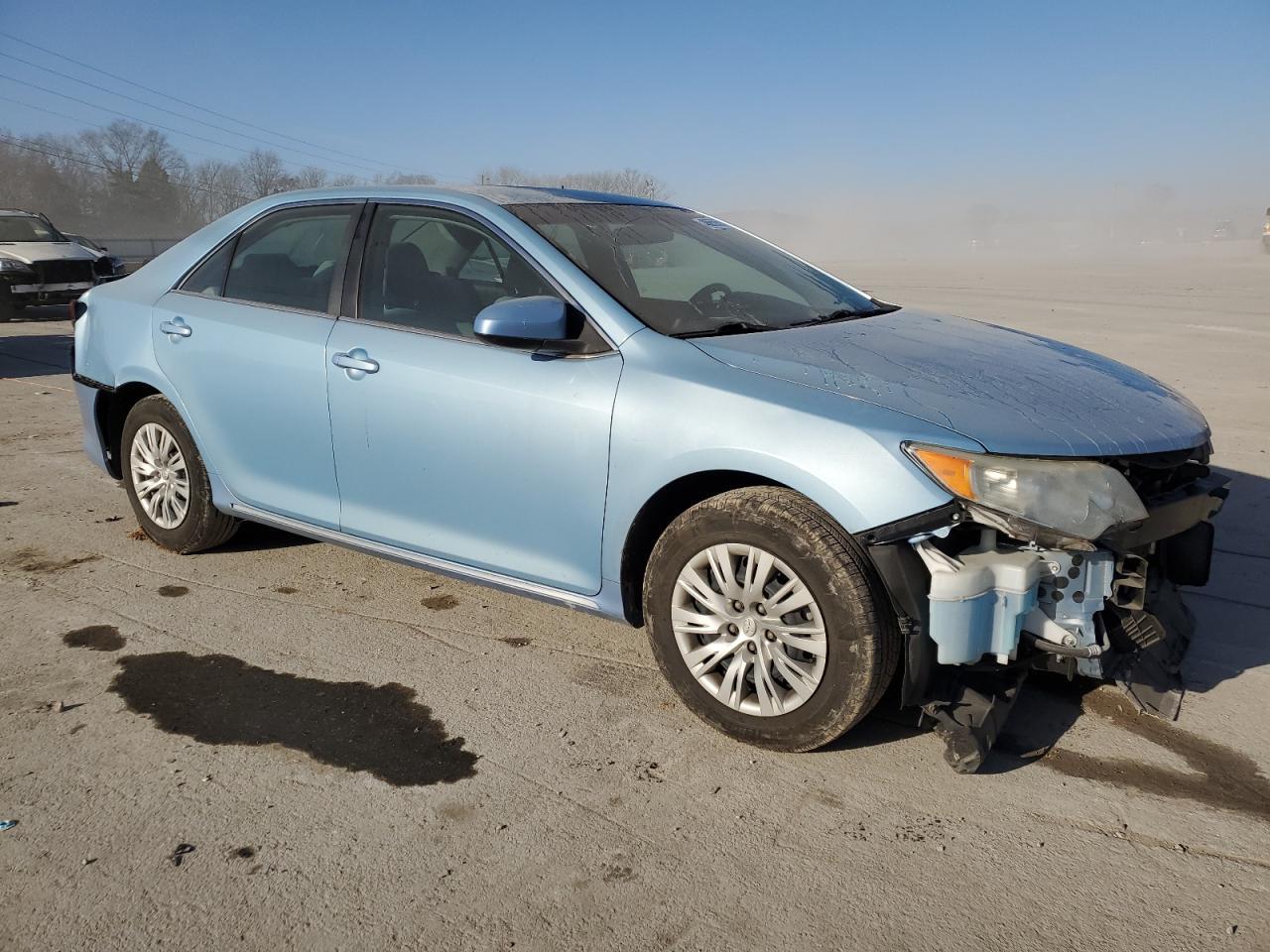 2013 TOYOTA CAMRY L - Фото 4