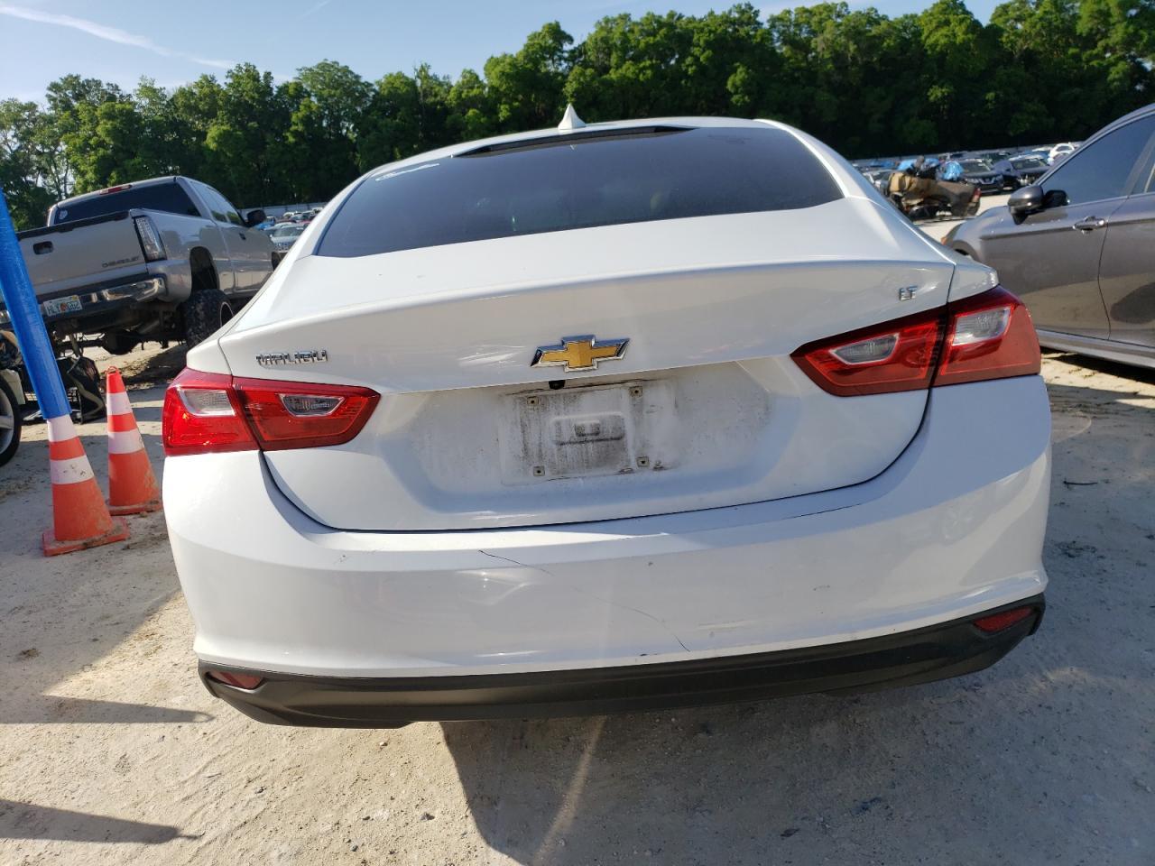 2017 CHEVROLET MALIBU LT - Фото 6