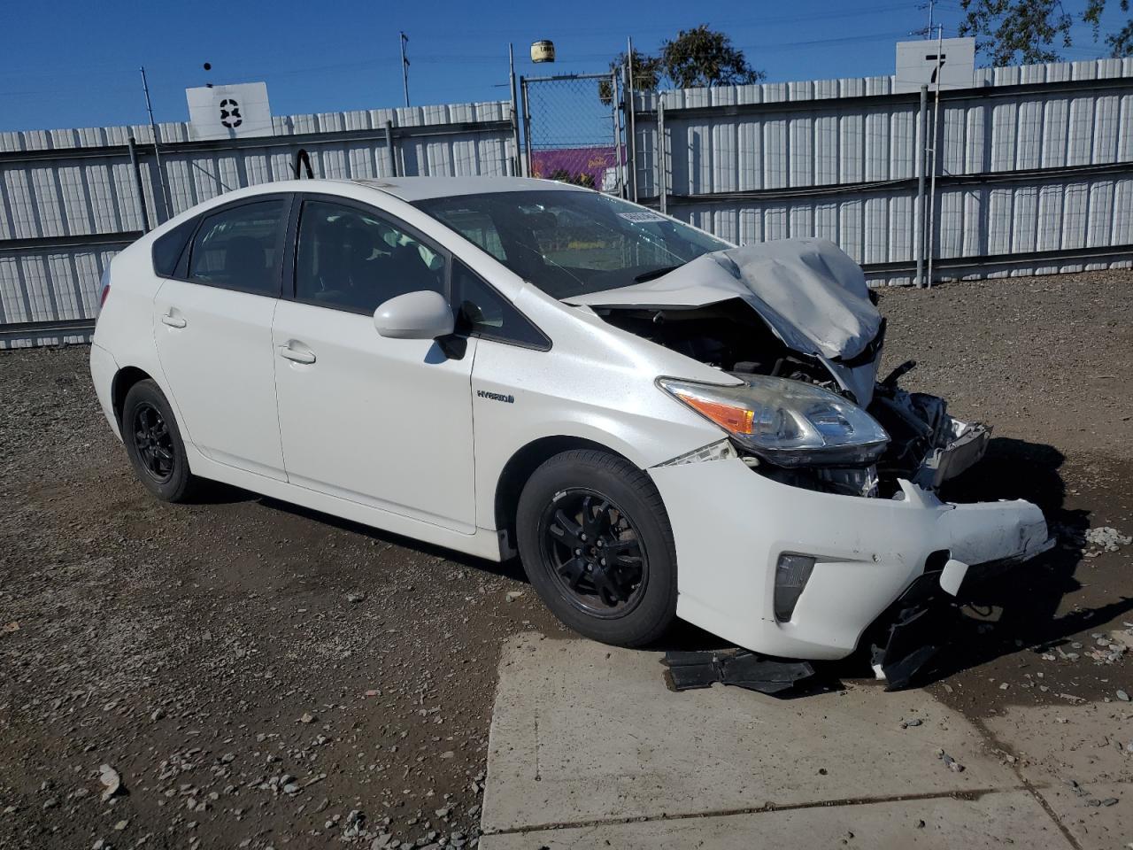 2015 TOYOTA PRIUS - Фото 4
