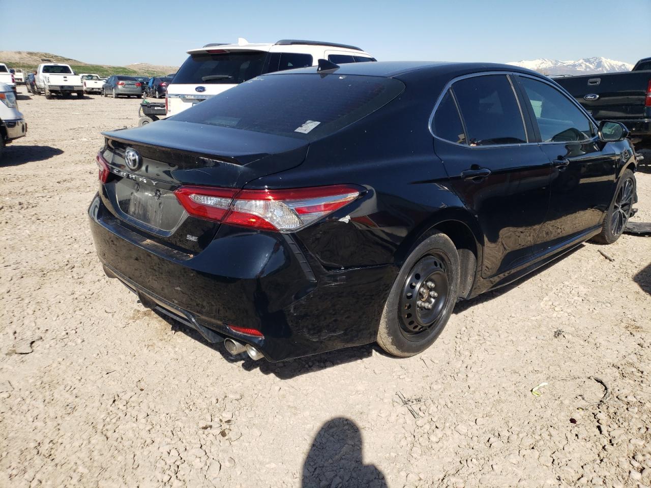 2018 TOYOTA CAMRY L - Фото 3