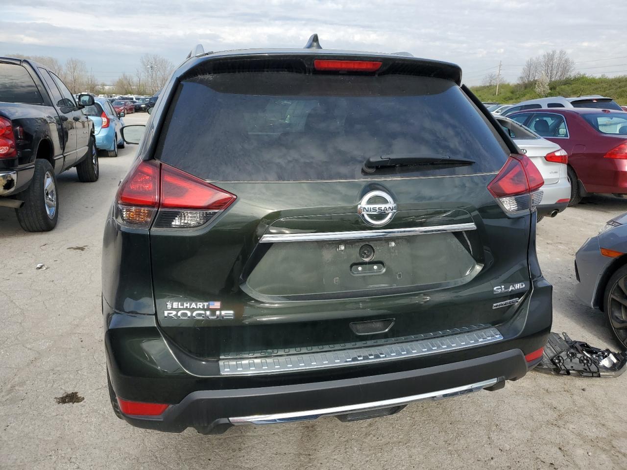 2018 NISSAN ROGUE SV H - Фото 6