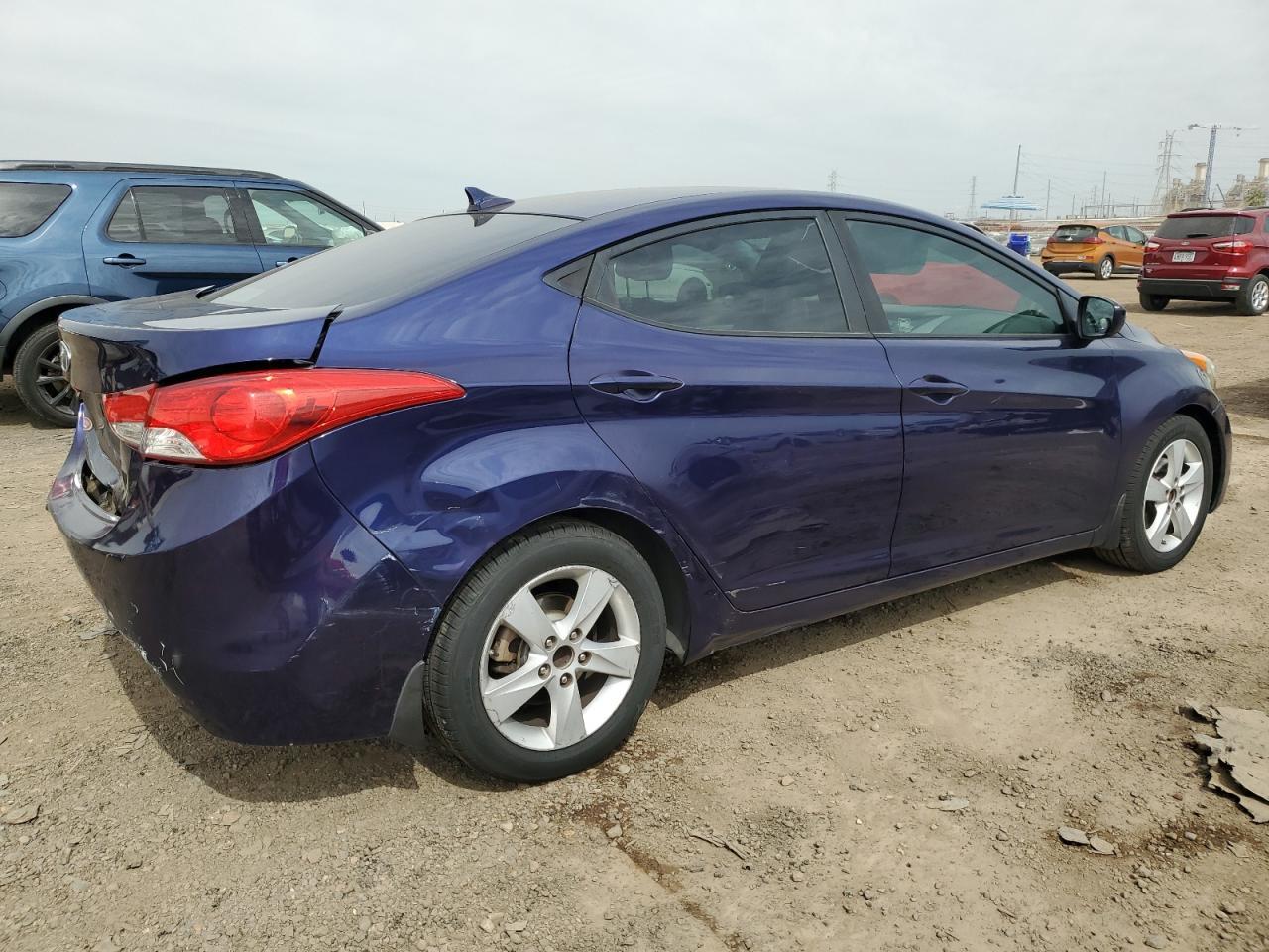 2013 HYUNDAI ELANTRA GL - Image 3