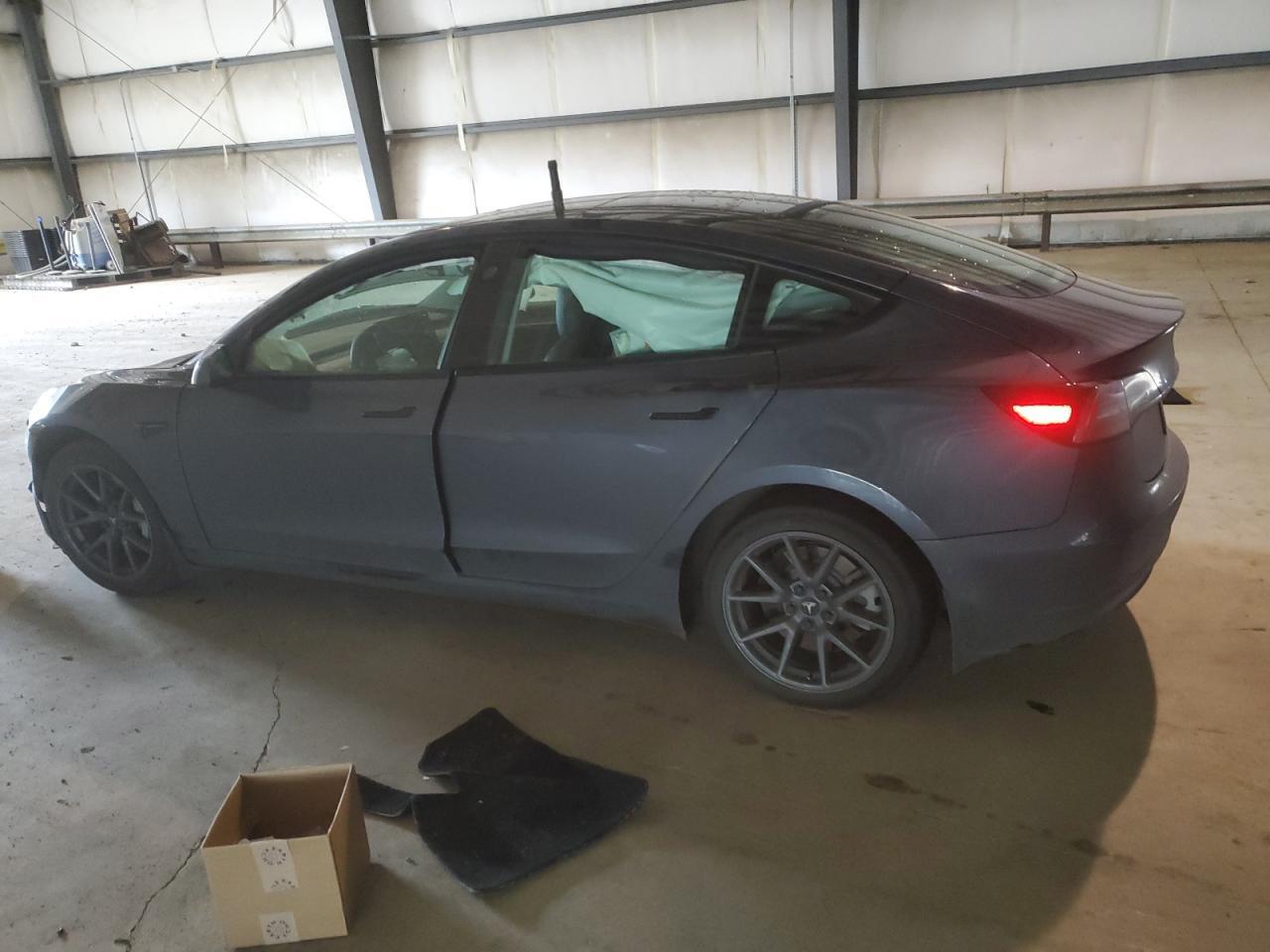 2021 TESLA MODEL 3 - Image 2
