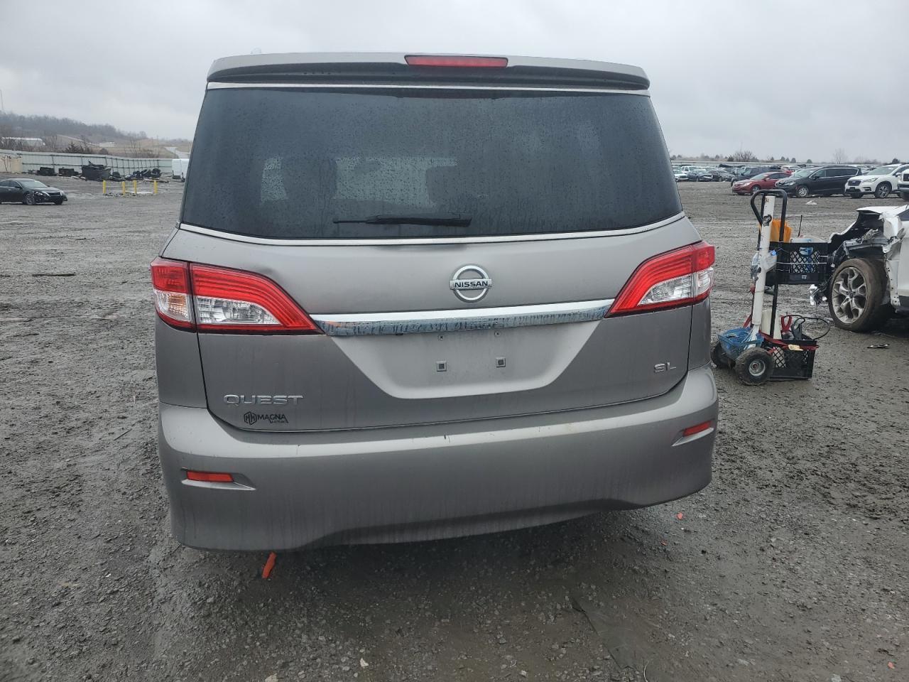 2011 NISSAN QUEST S - Image 6
