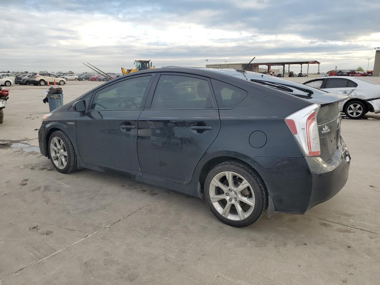 2013 TOYOTA PRIUS - Image 2