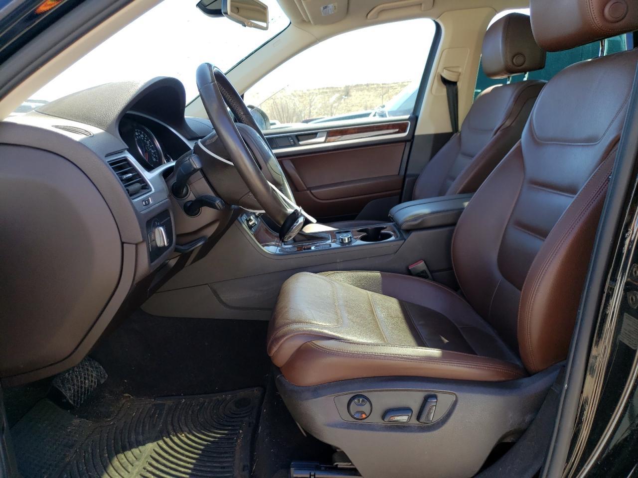 2013 VOLKSWAGEN TOUAREG V6 - Image 7