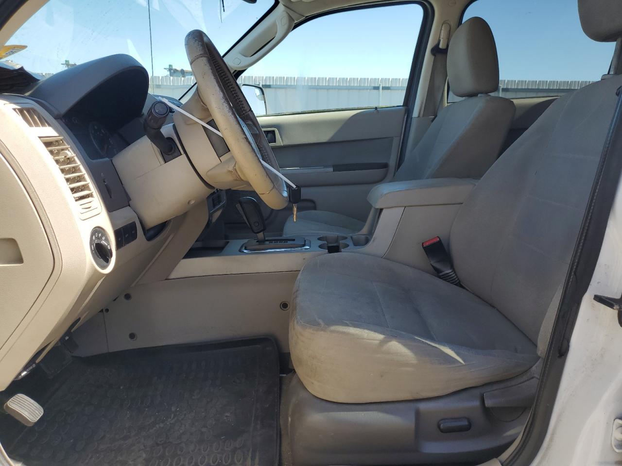 2010 FORD ESCAPE XLT - Фото 7