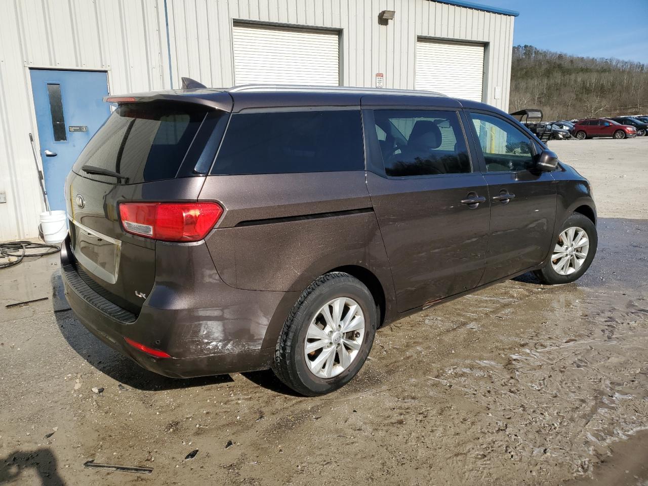 2016 KIA SEDONA LX - Image 3