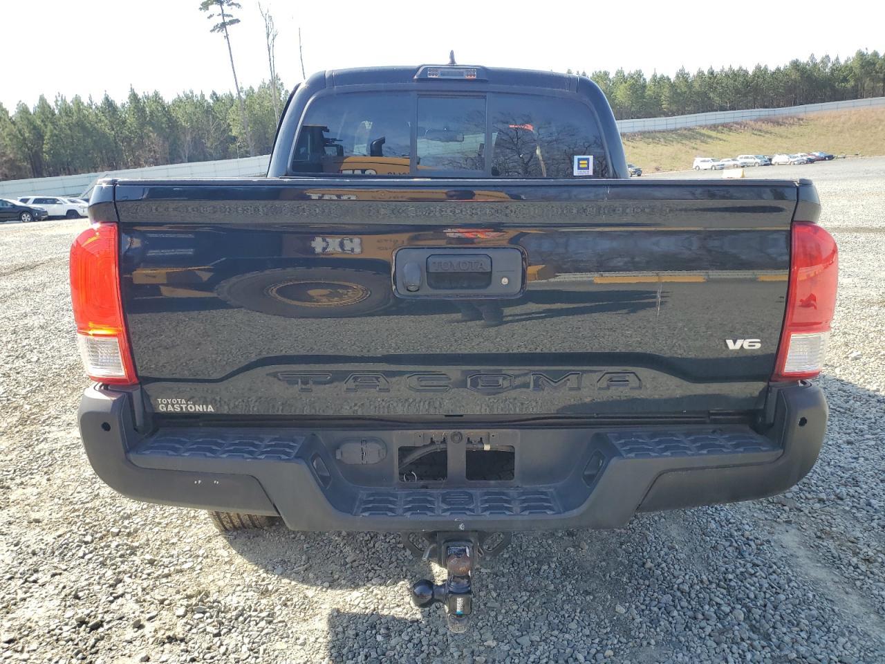 2017 TOYOTA TACOMA DOU - Фото 6