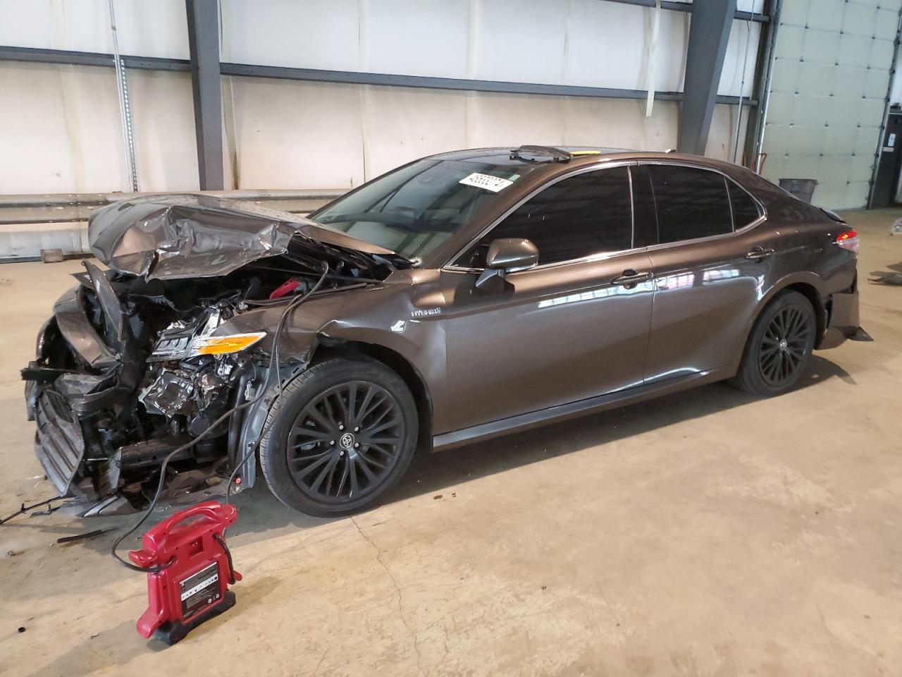 2019 TOYOTA CAMRY HYBR car image