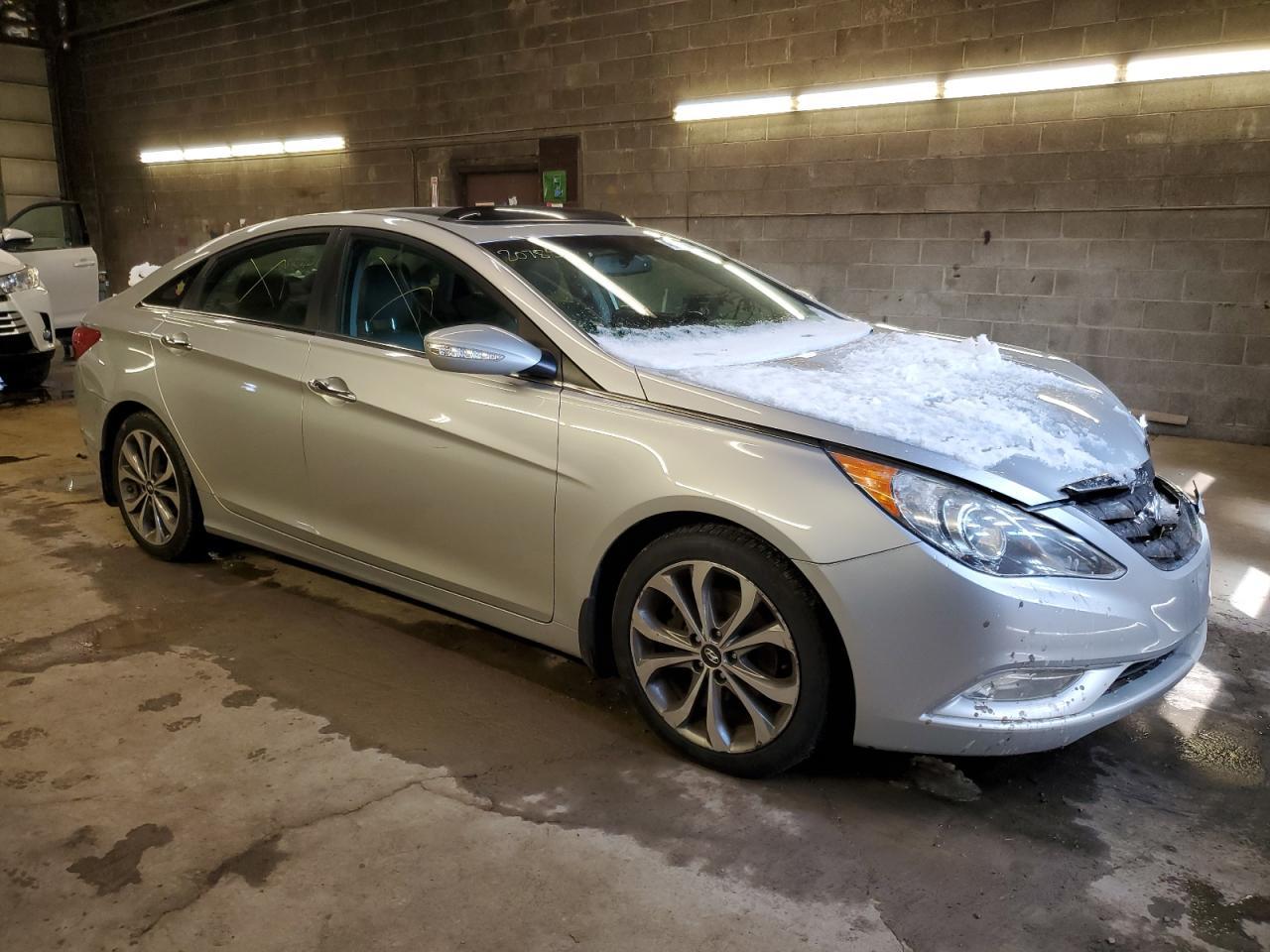 2013 HYUNDAI SONATA SE - Фото 4