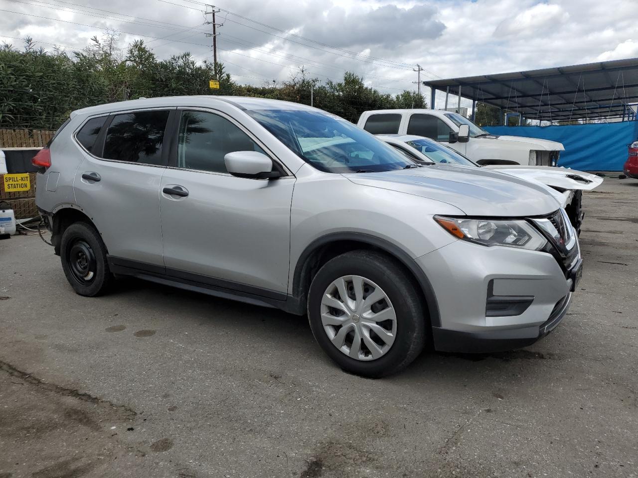2017 NISSAN ROGUE S - Фото 4