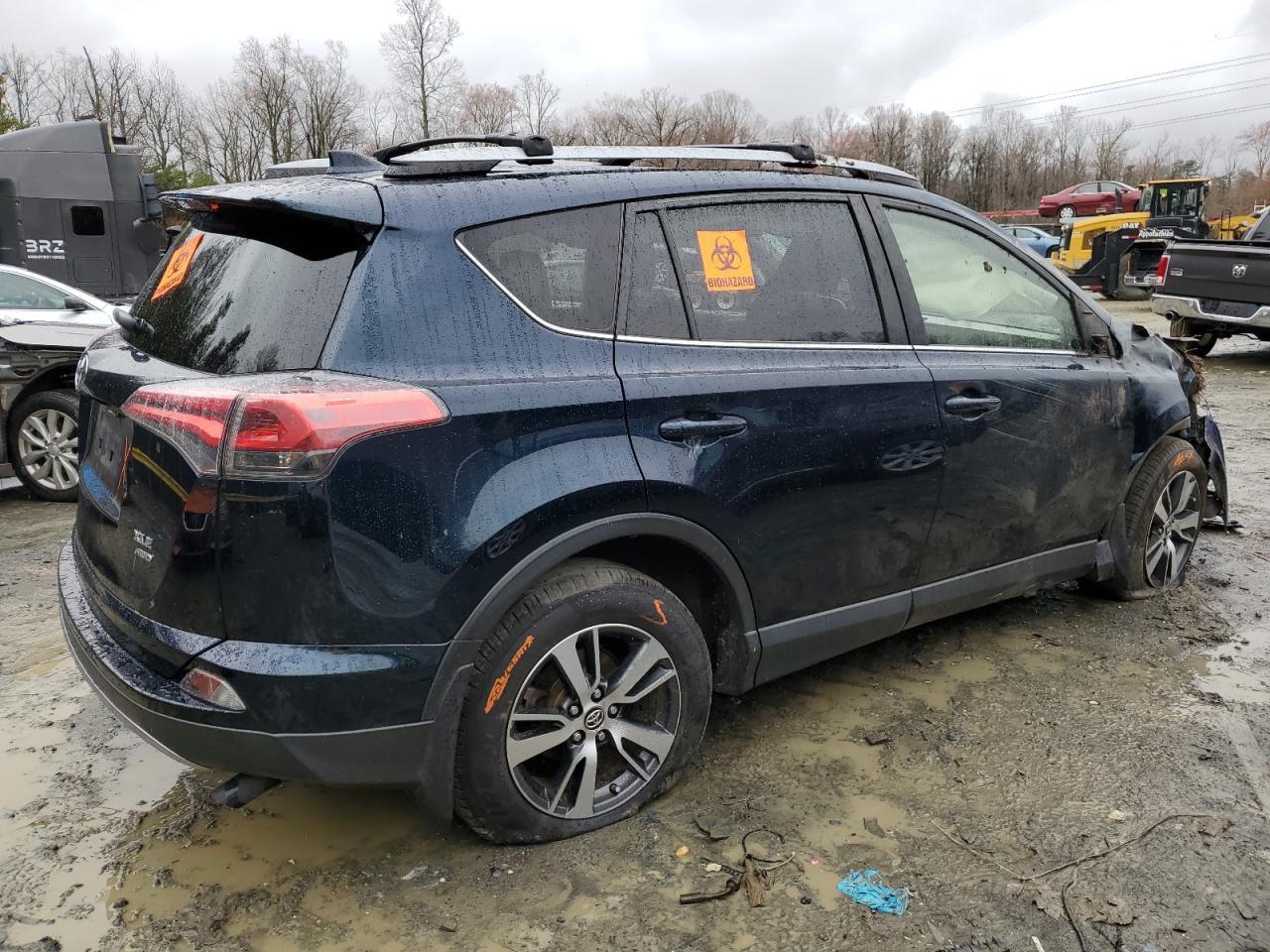 2017 TOYOTA RAV4 XLE - Image 3