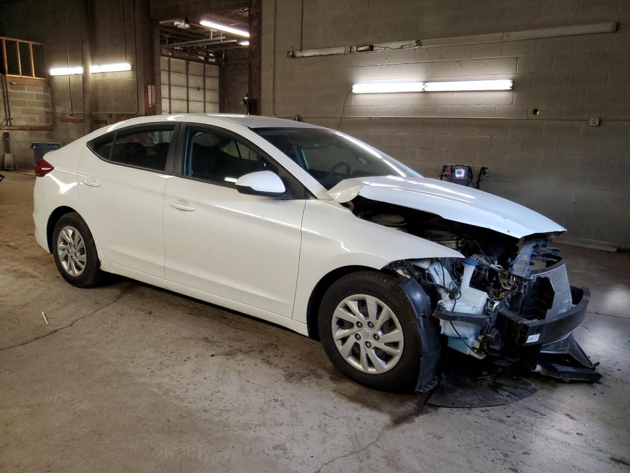 2018 HYUNDAI ELANTRA SE - Фото 4