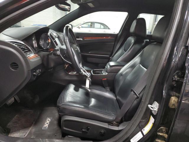 2014 Chrysler 300 - Image 7