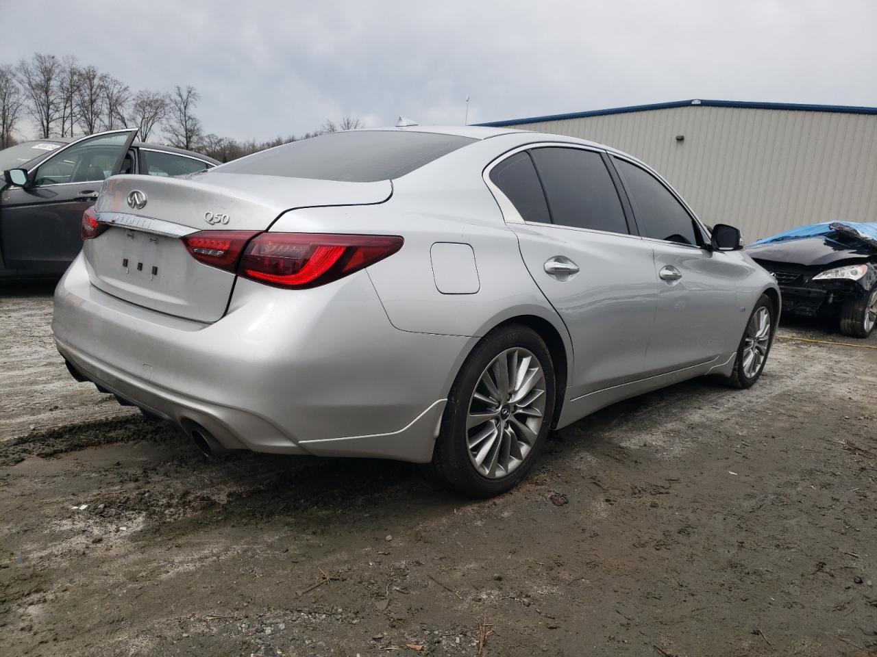 2018 INFINITI Q50 LUXE - Image 3