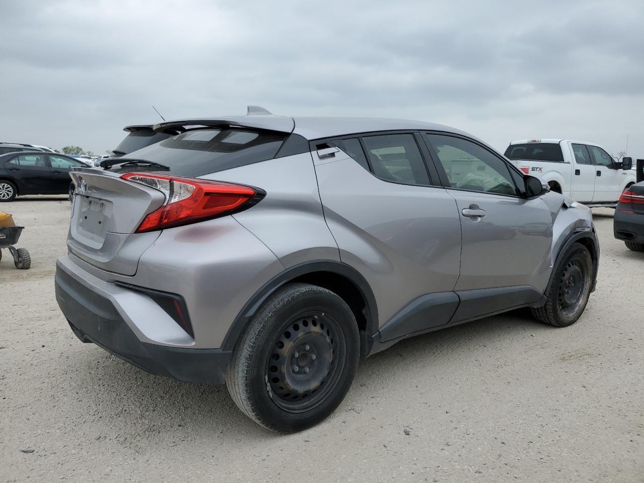 2019 TOYOTA C-HR XLE - Image 3