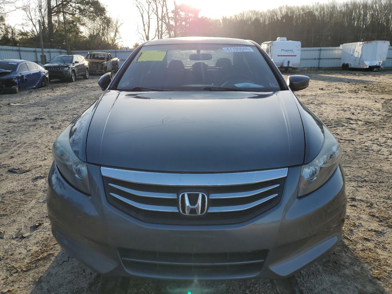 2012 HONDA ACCORD SE - Image 5