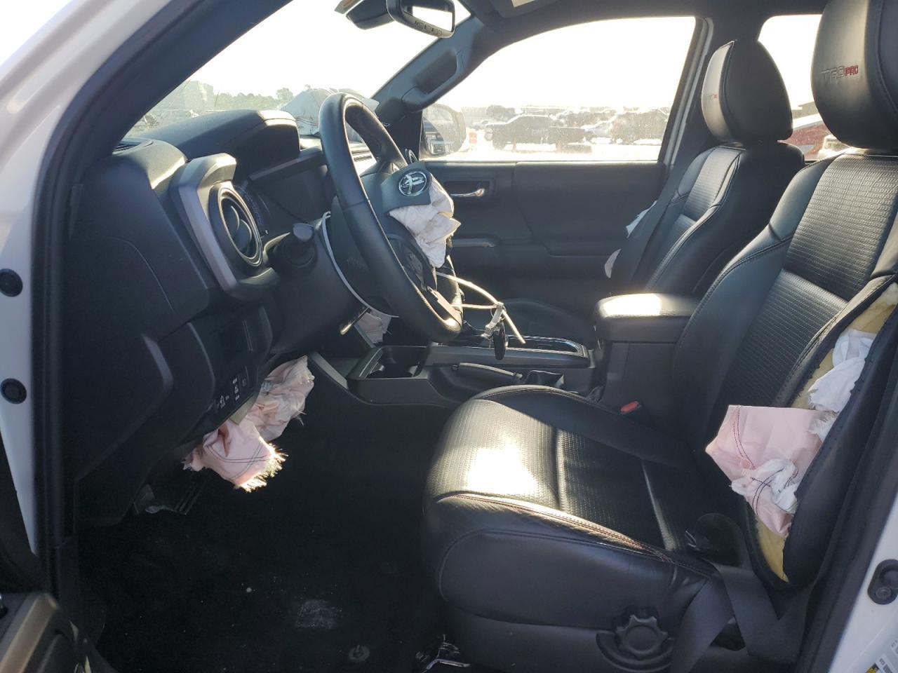2018 TOYOTA TACOMA DOU - Фото 7