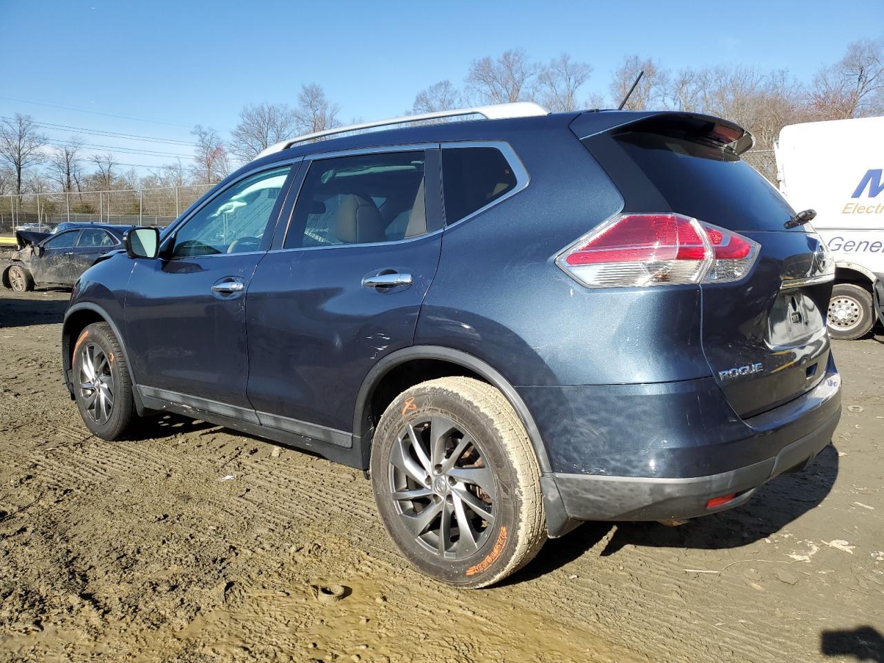 2015 NISSAN ROGUE S - Image 2
